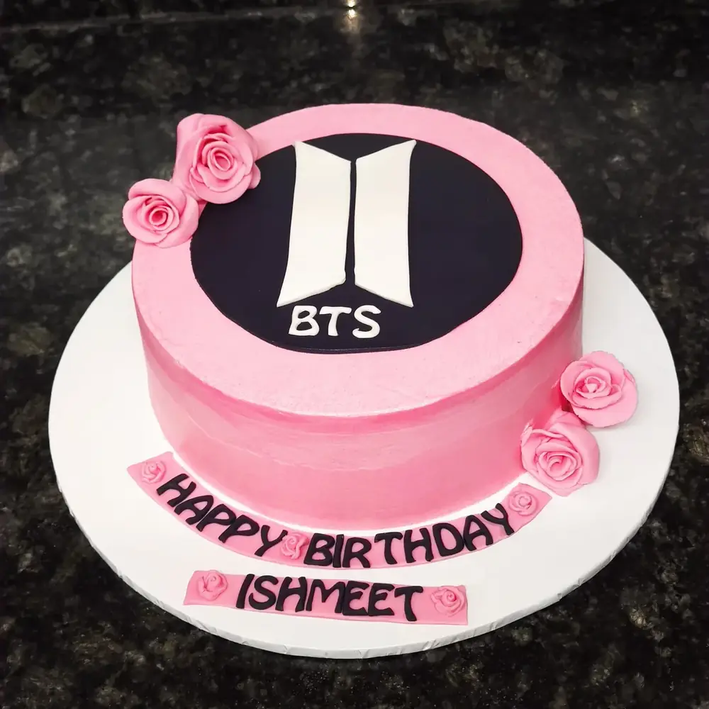 Music-Inspired Theme cake by Bilkis Cakes and Bakes